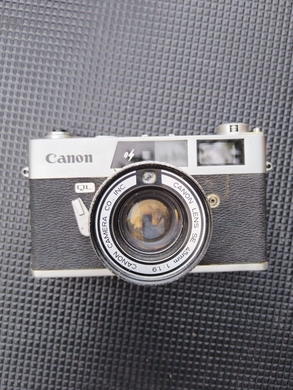 Vintage 2-piece 35mm camera set - Yashika Electro 35GS and Canon Canonette QL19 - Picture 5 of 6